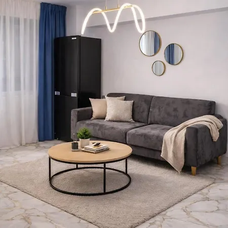 Solis - Sunny Modern Near Airport